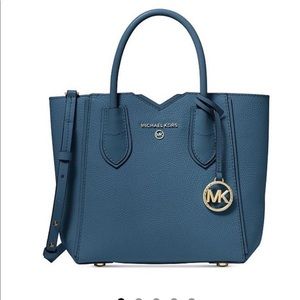 MICHAEL KORS  Mae Small Crossbody Tote Bag